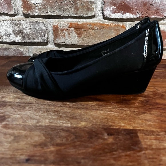 Karen Scott Women's Preslee Dress Closed Casual Wedges Black size 8 - Picture 5 of 7